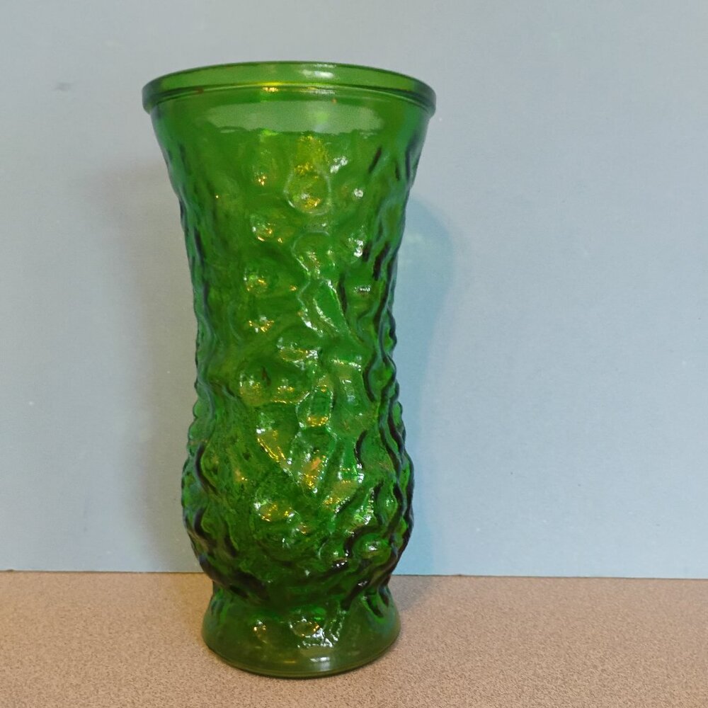 EO Brody Vintage Crinkle Vase Forest Green